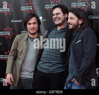 (Left to right) Gael Garcia Bernal (actor), Carlos Cuaron (director), and Diego Luna (actor), arrive at Cineworld Edinburgh for the premiere of their film 'Rudo Y Cursi'. Stock Photo