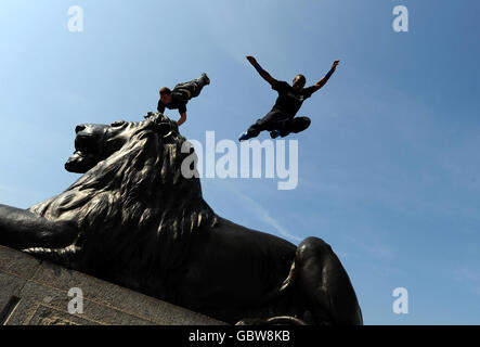 2009 Barclaycard World Freerun championships - London. Freerunners demonstrate their skills in Trafalgar Square, London, at the launch of the 2009 Barclaycard World Freerun championships. Stock Photo