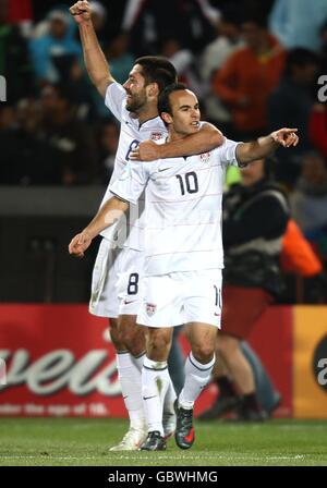 Celebration football full length clint clint dempsey clinton dempsey  datacoapplies hi-res stock photography and images - Alamy