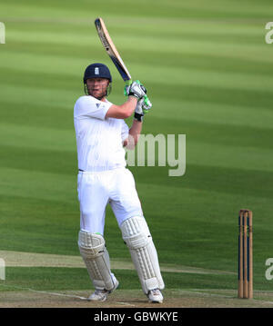 England batsman Andrew Flintoff hooks a shot during a a friendly match at Edgbaston, Birmingham. Stock Photo