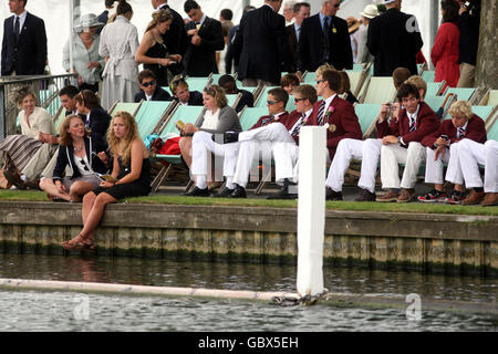 Rowing - Henley Royal Regatta - Day Five. Spectators watch on finals day at Henley Royal Regatta on the River Thames at Henley-On-Thames, Oxfordshire. Stock Photo