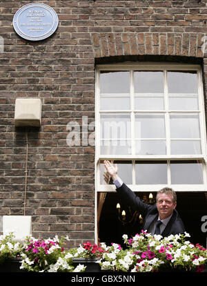 Wendy Richard plaque unveiled Stock Photo