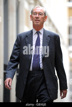 Chairman of the Baha Mousa inquiry Sir William Gage arrives at Finlaison House where the inquest into the Iraqi civilian's death in British custody on Monday July 13, London. Stock Photo