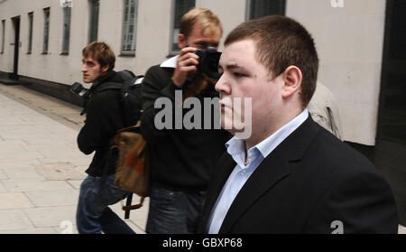 Jamie Waylett, actor in the Harry Potter films, leaves Westminster Magistrates Court in London, after he pleaded guilty to growing 10 plants in tents at his mother's home. Stock Photo