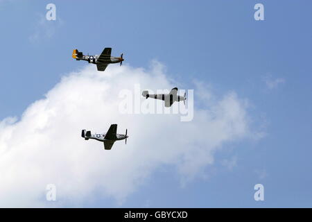 events, Second World War/WWII, aerial warfare, two US American fighter aircraft North American P-51 Mustang and a German fighter Messerschmitt Me 109, Berlin Air Show, May 2002, Additional-Rights-Clearences-Not Available Stock Photo