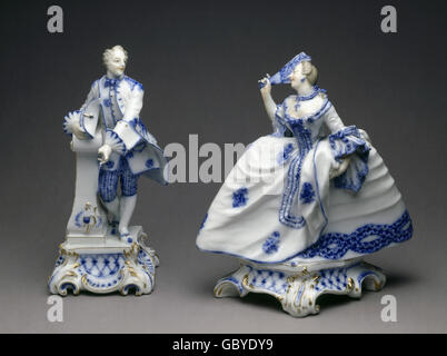 fine arts, porcelain, Nymphenburg porcelain, gentleman resting arm on pillar, number 19, circa 1893, Marie Antoinette, number 18, circa 1893, based on a version by Franz Anton Bustelli, circa 1755, today the statuettes are indicated as 'Cavalier at postam Stock Photo