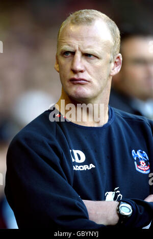 Soccer - FA Barclays Premiership - Liverpool v Crystal Palace. iain Dowie, Crystal Palace manager Stock Photo