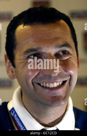 Soccer - AXA FA Cup - Fourth Round - Northampton Town v Manchester United - Northampton Town Press Day. Northampton Town's manager Colin Calderwood during a press conference to preview the FA Cup game against Manchester United Stock Photo