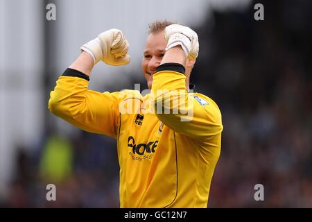 Soccer - Barclays Premier League - Burnley v Everton - Turf Moor. Brian Jensen, Burnley goalkeeper Stock Photo