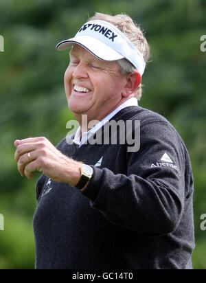 Golf - Johnnie Walker Championships - Day Two - Gleneagles. Colin Montgomerie on the 7th during the second round of the Johnnie Walker Championships at Gleneagles, Perthshire. Stock Photo