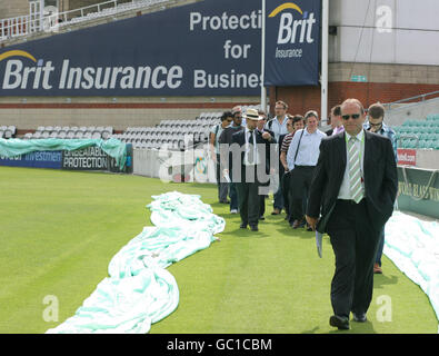 Clive Stephens is questioned by the media as he introduces techniques for preparing the pitch for the Ashes at the Brit Oval. Stock Photo