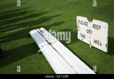 Cricket - Preparing the Pitch at the Brit Oval Stock Photo