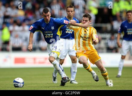 Soccer - Coca-Cola Football League Championship - Cardiff City v Newcastle United - Cardiff City Stadium Stock Photo