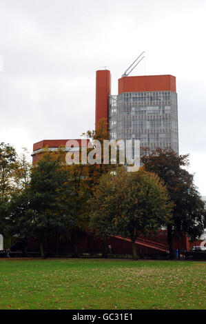 The Engineering Building at Leicester University, designed by architects James Stirling, James Gowan and structural engineer Frank Newby and completed in 1963 Stock Photo