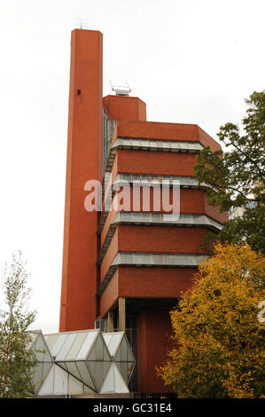 The Engineering Building at Leicester University, designed by architects James Stirling, James Gowan and structural engineer Frank Newby and completed in 1963 Stock Photo