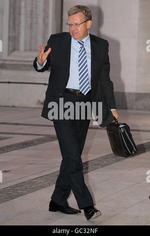 Alexei Kudrin, Russia's finance minister arrives at the Guildhall for the G20 finance ministers dinner in London. Stock Photo