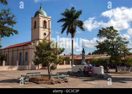 Church, Iglesia del Sagrado Corazón de Jesús and village square, Viñales, Pinar del Río Province, Cuba Stock Photo