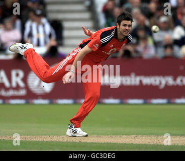 Cricket - Natwest Series - Sixth One Day International - England v Australia - Trent Bridge. James Anderson, England Stock Photo
