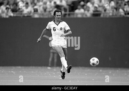 Soccer - NASL Playoff Game - New York Cosmos v Tampa Bay Rowdies. Franz Beckenbauer, New York Cosmos Stock Photo