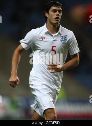 Soccer - UEFA European Under 21 Championship 2009 Qualifier - Group 9 - England v FYR Macedonia - Ricoh Arena. James Tomkins, England Stock Photo