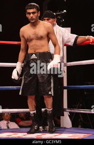 Sid Razak ahead of his bout against Kirk Goodins in their Super-Featherweight fight at the Seaburn Centre, Sunderland Stock Photo