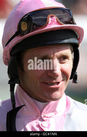 Horse Racing - 2009 Ebor Festival - Darley Yorkshire Oaks & Ladies Day - York Racecourse. Jimmy Fortune, jockey Stock Photo