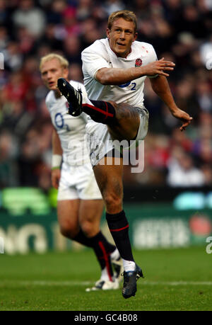 Rugby Union - Investec Challenge Series - England v Australia - Twickenham Stadium Stock Photo