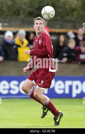 Soccer - FA Cup - First Round - Paulton Rovers v Norwich City - Winterfield Road. Robert Claridge, Paulton Rovers Stock Photo