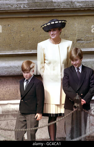 Royalty - Princess of Wales and her Sons - St George's Chapel, Windsor Castle Stock Photo