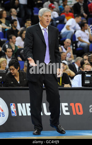 Utah Jazz head coach Jerry Sloan questions an officials call in the ...