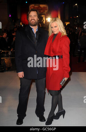 Jim Carrey and Jenny McCarthy arrive for the world premiere of Disney's A Christmas Carol in Leicester Square central London. Stock Photo