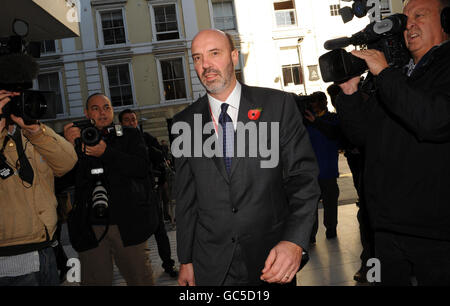 Managing Director of Royal Mail, Mark Higson, arrives at the Trades Union Congress in London this morning where he is meeting Dave Ward, Deputy General Secretary of the Communication Workers Union, to attempt to avert further strikes by postal workers regarding pay, conditions and modernisation. Stock Photo