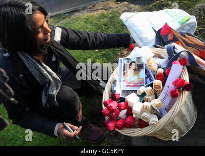 Demonstrators gather to remember the 25th anniversary of the Bhopal disaster, outside the Dow Chemical Company plant in Grangemouth Scotland. Stock Photo