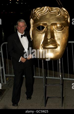 Sir Jeremy Isaacs arrives at the 2009 BAFTA Scotland Awards at the Glasgow Science Centre. Stock Photo