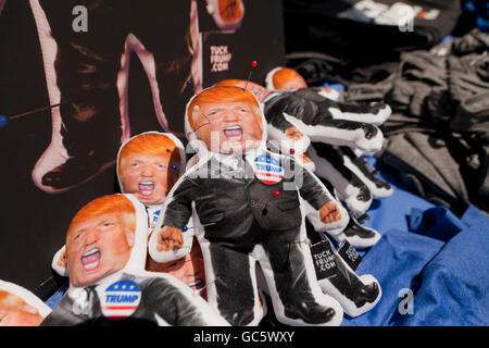 Donald Trump voodoo dolls on sale - USA Stock Photo