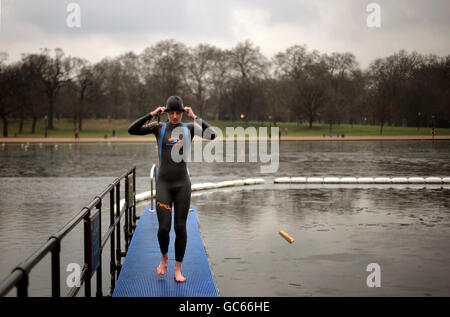 Athletics - Alistair Brownlee Photo Call - Serpentine Lake. Triathlon world champion Great Britain's Alistair Brownlee during the photocall at Serpentine Lake, London. Stock Photo