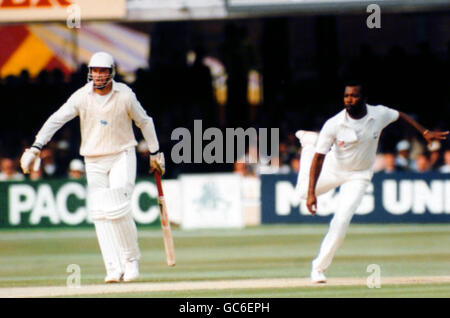 Cricket - Texaco Trophy 1991 (3rd ODI) - England v West Indies - Lord's Cricket Ground. West Indies bowler Malcolm Denzil Marshall in action Stock Photo