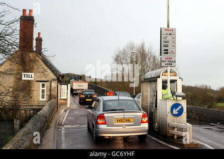 General view of The Swinford Toll Bridge across the River Thames at Eynsham, Oxfordshire, which has enjoyed tax-free status for more than 200 years will be sold at auction today. Stock Photo