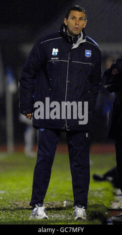 Brighton and Hove Albion manager Gus Poyet on the touchline during the Coca-Cola League One match at Withdean Stadium, Brighton. Stock Photo