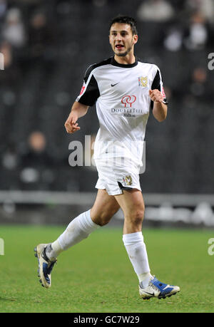 Soccer - Coca-Cola Football League One - Milton Keynes Dons v Brentford - stadium:mk. Luke Howell, Milton Keynes Dons Stock Photo