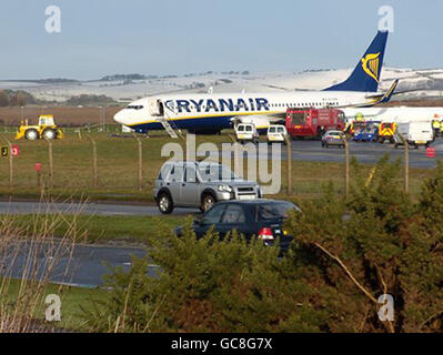 Plane skids off runway at Prestwick Stock Photo