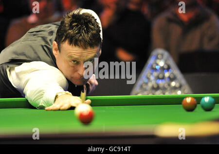 Snooker - The Pokerstars.com Masters 2010 - Day One - Wembley Arena. Jimmy White in action during the The Masters at Wembley Arena, London. Stock Photo