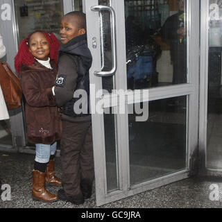 Sickle cell anaemia sufferer Nigerian Aydola Adekunle, 5, at the Garda national immigration bureau with her brother Aytomia, she has had her deportation suspended after a letter from the Department of Justice arrived. Stock Photo