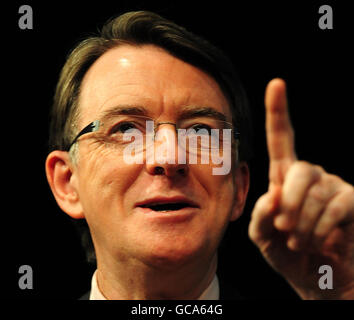 Business Secretary Lord Mandelson makes a speech during the Lord Dearing Memorial Conference, 'The Future of Higher Education', at Nottingham University. Stock Photo