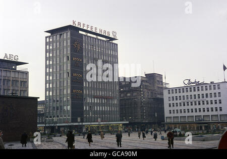 geography / travel, Germany, North Rhine-Westphalia, Essen, city views / cityscapes, view of the city centre with modern buildings, circa 1960s, Additional-Rights-Clearences-Not Available Stock Photo