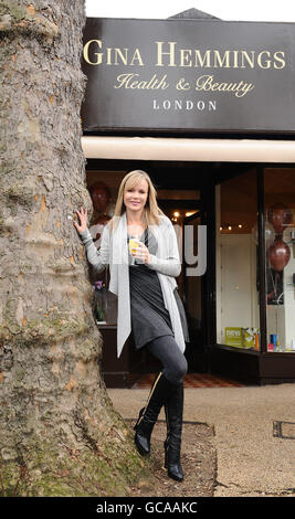 Amanda Holden at the opening of Gina Hemmings' new health and beauty shop in Kew, west London. PRESS ASSOCIATION Photo. Picture date: Tuesday February 2, 2010. Photo credit should read: Ian West/PA Wire Stock Photo