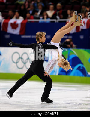 Great Britain's Penny Coomes and Nicholas Buckland in action during their Free Dance in the Figure Skating Ice Dance during the 2010 Winter Olympics at the Pacific Coliseum, Vancouver, Canada. Stock Photo