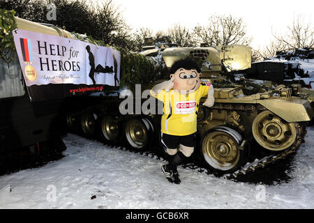 Soccer - Mascots support Help for Heroes - Tanks A Lot - Spring Farm. Burton Albion mascot Billy Brewer at the help for heroes tanks a lot day Stock Photo