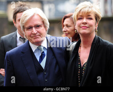 William Roache (character name Ken Barlow) and Anne Kirkbride (Deirdre Hunt) arrives at the memorial service for the late Maggie Jones who played legendary Coronation Street battle-axe Blanche Hunt at Salford Cathedral, Manchester. Stock Photo