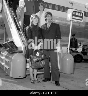 Paul McCartney, from The Beatles, with his girlfriend Jane Asher at ...